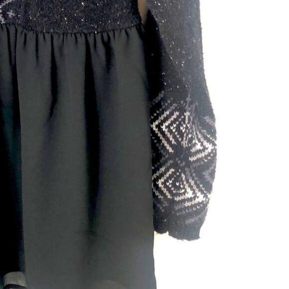 Torrid Sweater Top Peplum Knit Blouse Aztec Print Black and White Women Size 1 - Picture 4 of 8